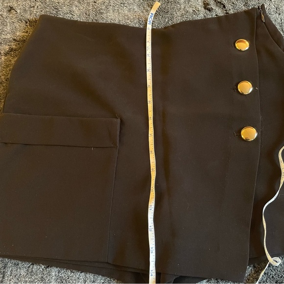 Zara Basic Black Skort with Gold Buttons - Picture 7 of 9